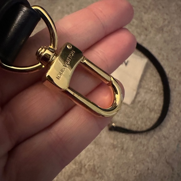 LOUIS VUITTON 18mm Black Leather Adjustable Shoulder Strap Black - Picture 3 of 4